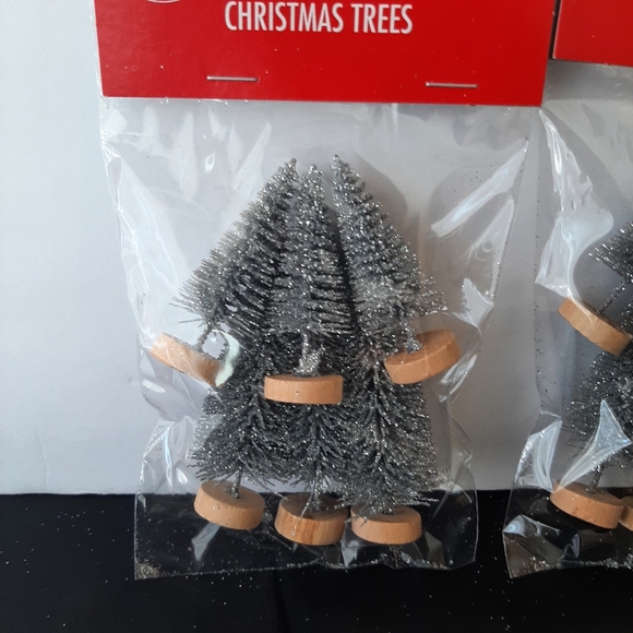 Bottlebrush Trees Christmas House Seasonal Collection Lot of 2 Silver Home Decor - Picture 2 of 7